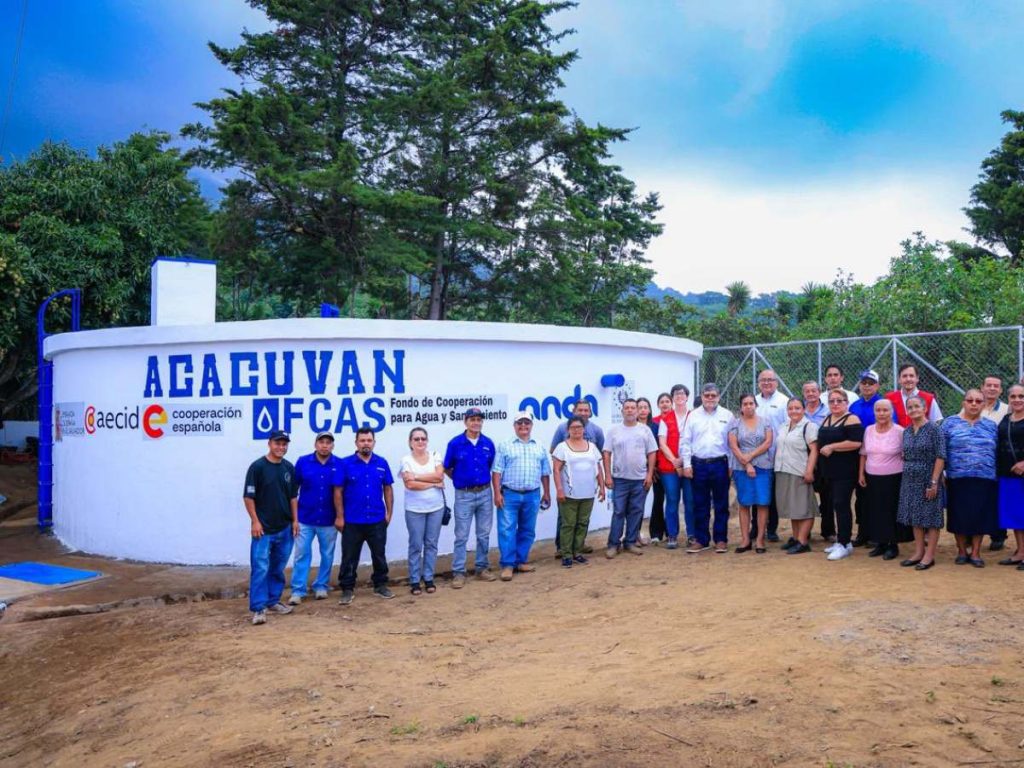 La intervención incluyó nuevas acometidas para más de 680 viviendas, la instalación de un sistema de cloración y micromedidores para controlar el consumo. Foto ANDA