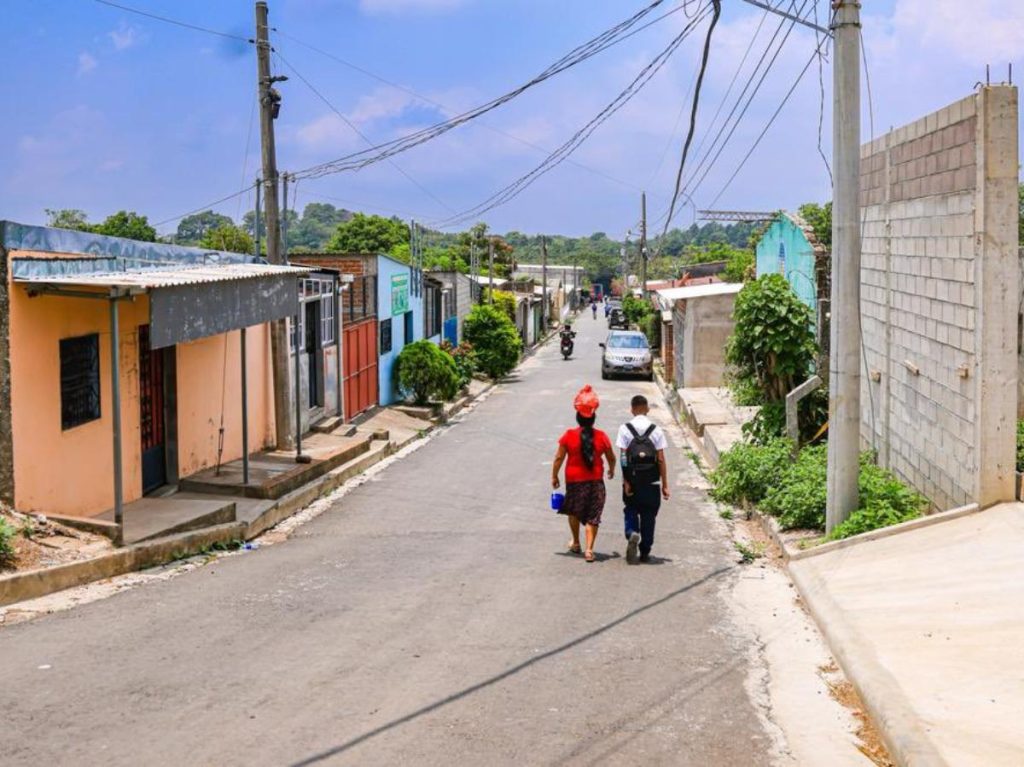 Un proyecto de mejora del sistema de agua potable en Juayúa, Sonsonate Norte, beneficia a 2,996 habitantes de varias comunidades. Foto ANDA