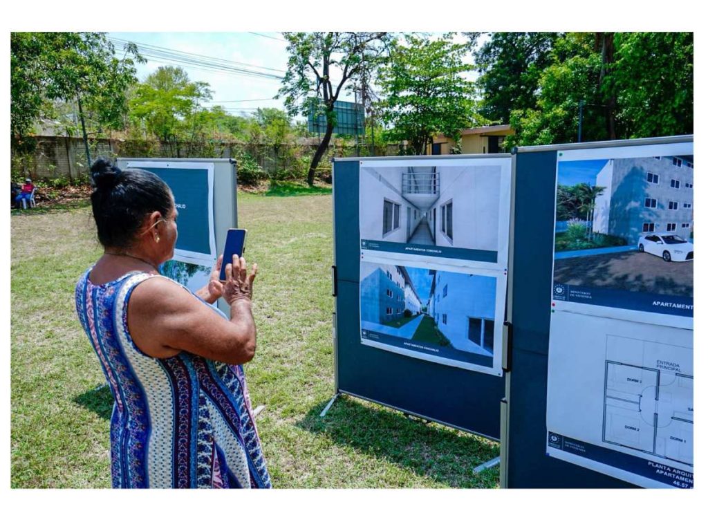 El proyecto busca reubicar a familias que durante años han vivido en zonas de riesgo por desbordamientos del río Chilama y mareas altas durante el invierno. Foto Secretaría de Prensa