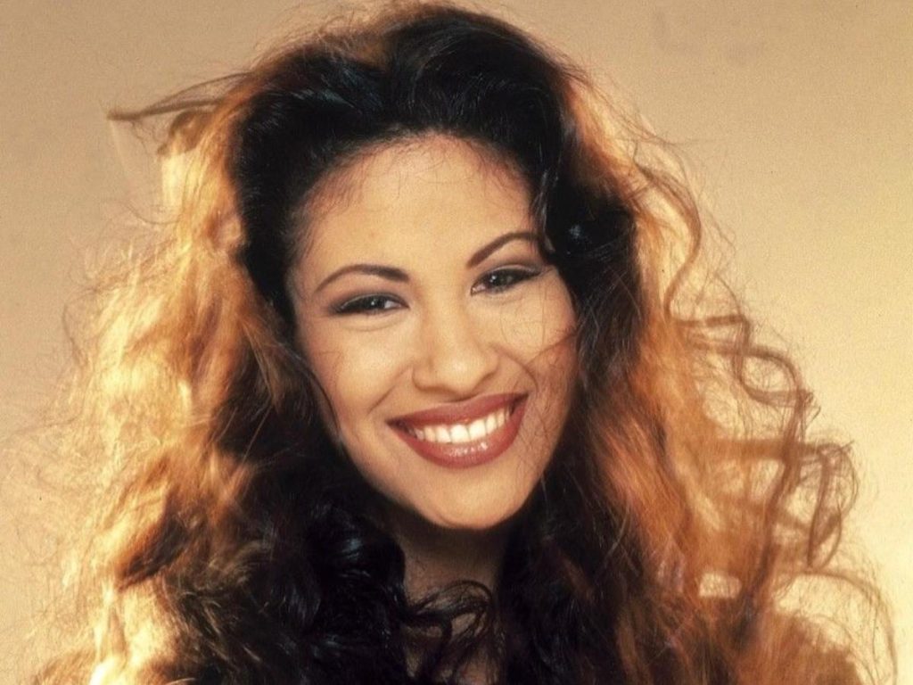 selena-quintanilla-música-entretenimiento-trayectoria-cantante-México