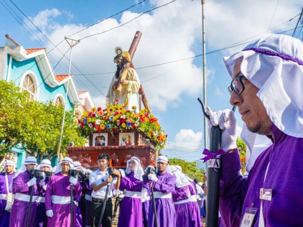 Juayúa vive la Semana Santa con tradición, cultura y alta afluencia de visitantes. Foto DOM