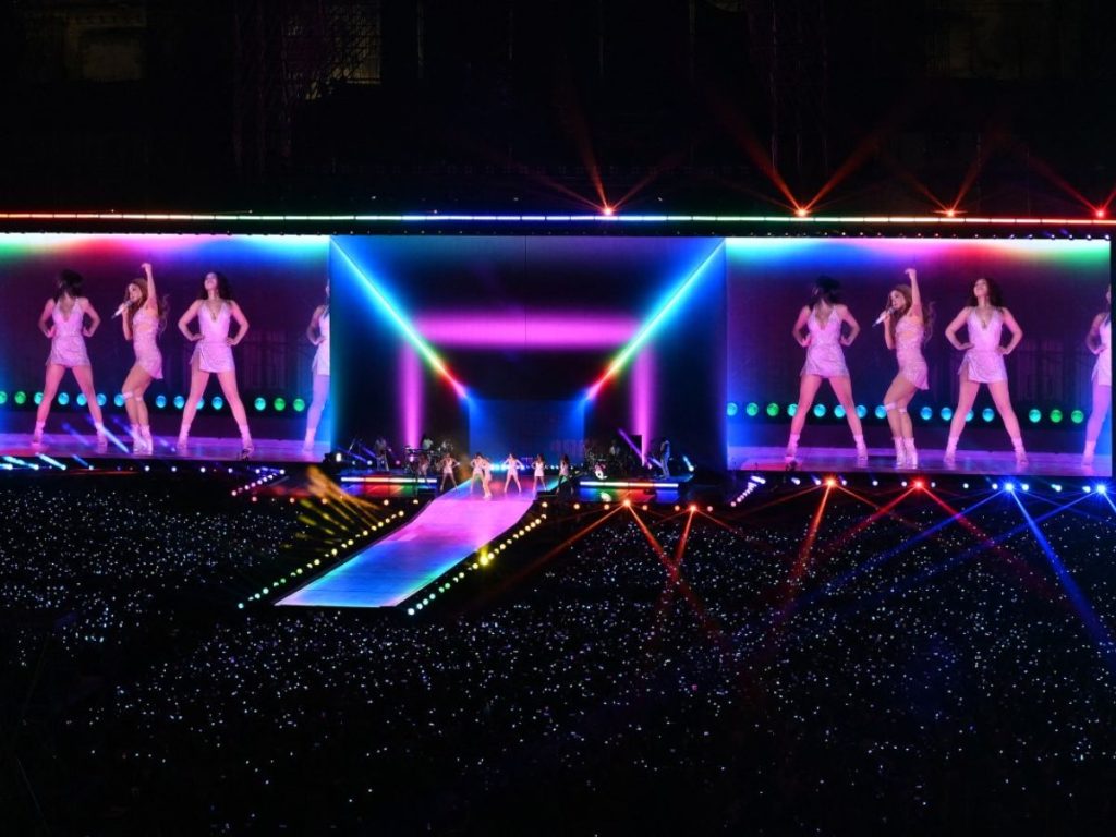 Shakira en concierto gratis en México. Foto AFP