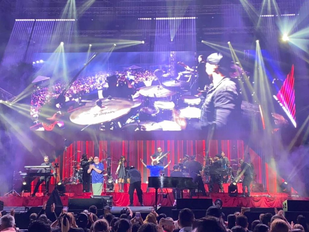 Leonel García y Noel Schajris agradecieron el cariño del público en un show con lleno total.