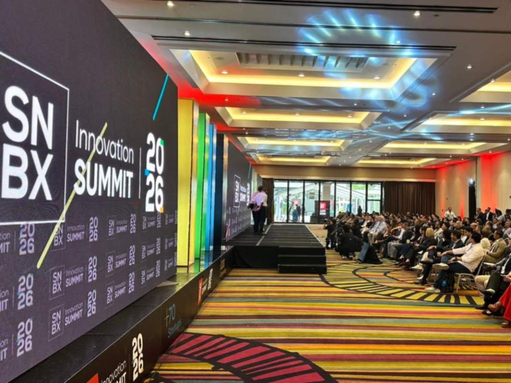 El SNBX Summit reúne a actores clave del ecosistema tecnológico para impulsar la innovación en El Salvador.