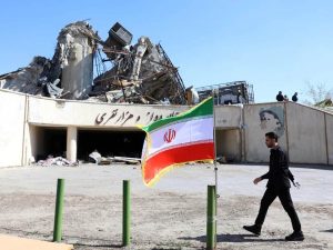 Imagen del complejo deportivo Azadi en Teherán, alcanzado en un ataque de EE.UU e Israel.