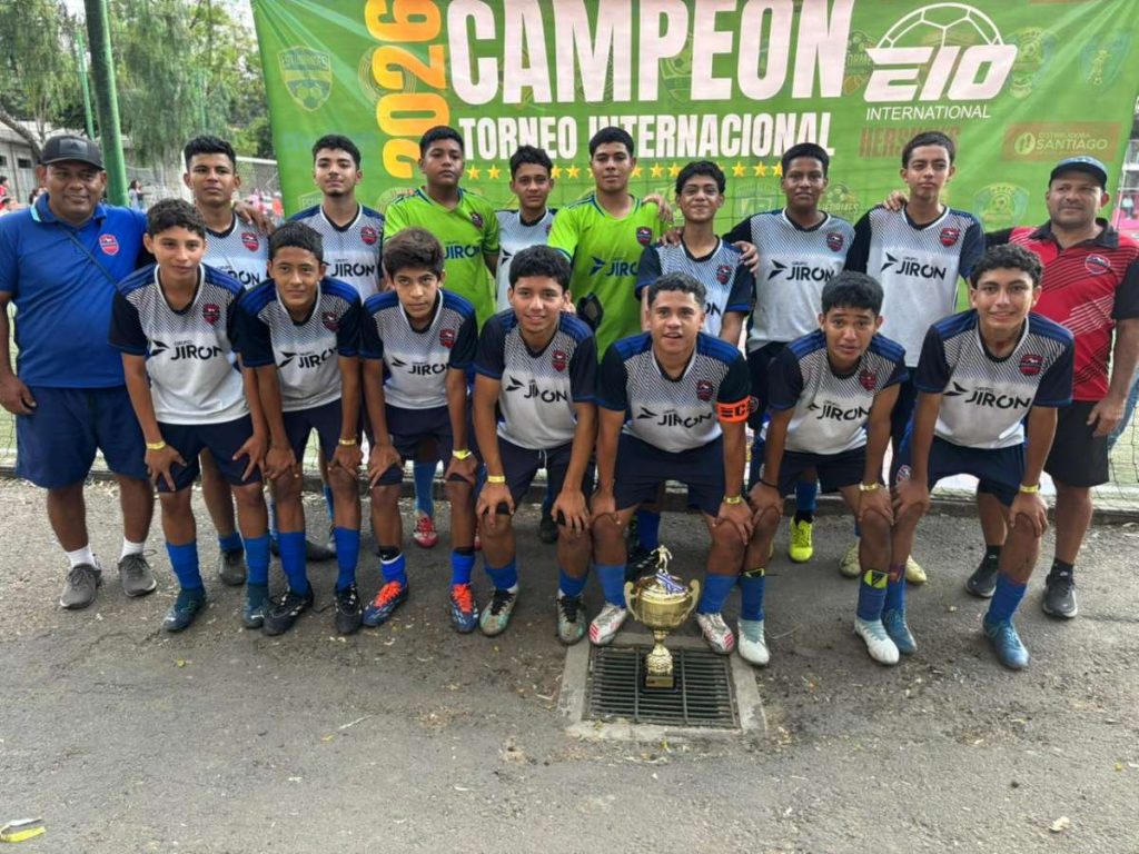 La academia salvadoreña Masfutgol se quedó con el triunfo en la categoría Sub-15. Foto Cortesía