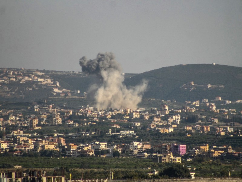 Donald Trump anunció un alto el fuego de diez días entre Israel y el Líbano tras conversaciones con sus líderes.
