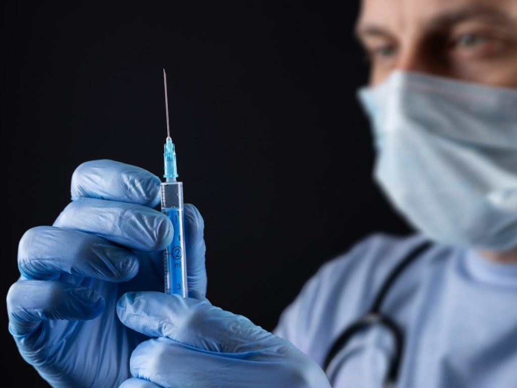 Campaña de vacunación contra el sarampión busca prevenir contagios y fortalecer la protección en la población infantil en El Salvador.