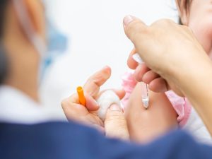 vacunación-bebe-sarampion-vacuna