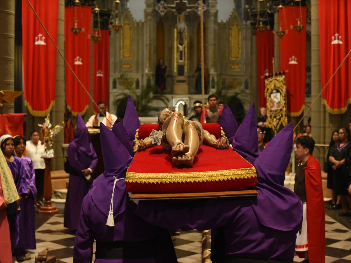 El Viernes Santo cambia cada año, guiado por la luna y el tiempo, pero su significado permanece como un momento para hacer pausa y reconectar con lo esencial.