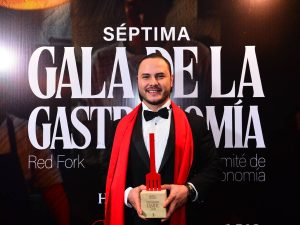 Alejandro Cuéllar fue el gran ganador de la noche. /Foto Lissette Monterrosa.
