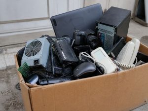 Aparatos-electrónicos-eléctricos