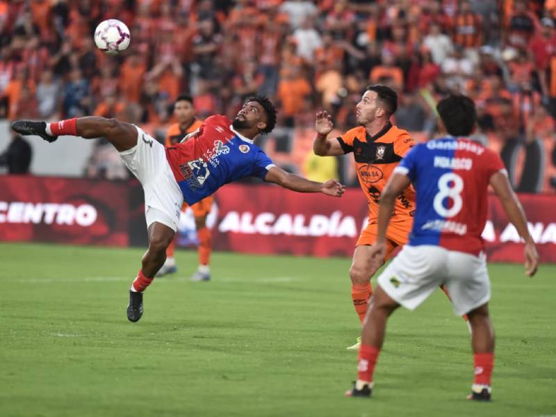 Final de futbol aguila fas 0131