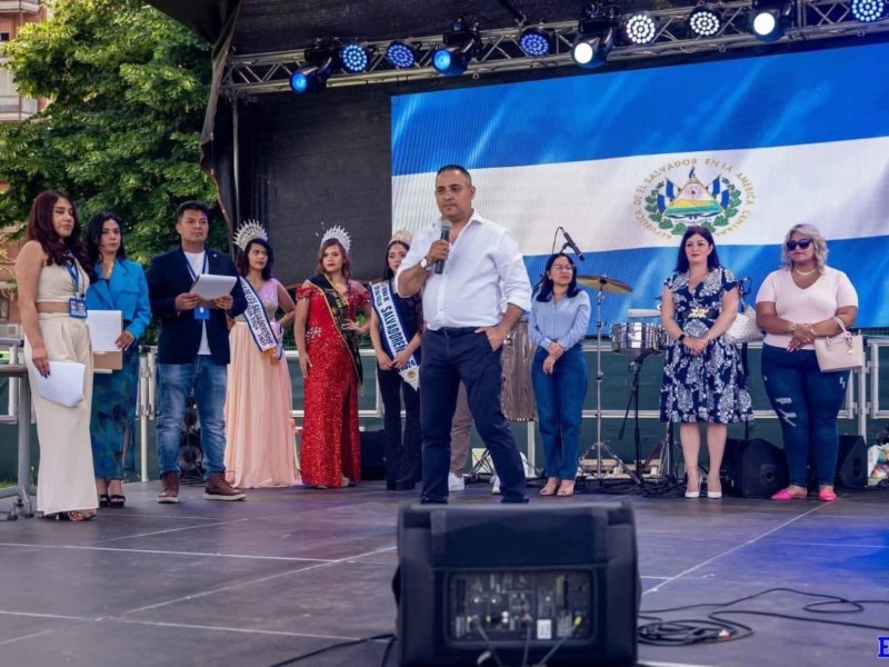 La comunidad latina participa en actividades culturales impulsadas por Multi Eventos Latinos.
