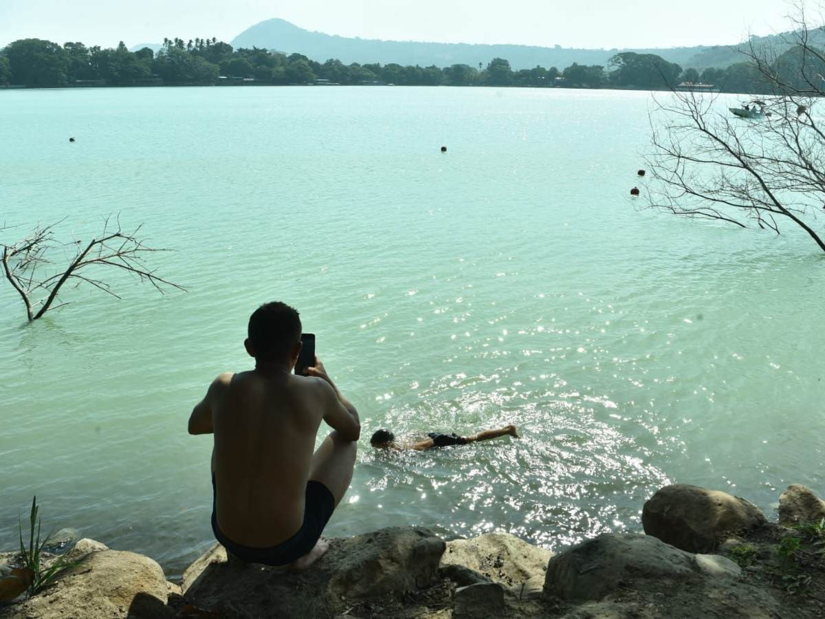 Laguna de Apastepeque 4