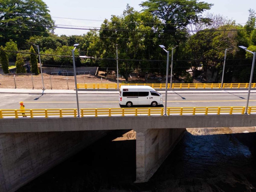 Reconstrucción de puente