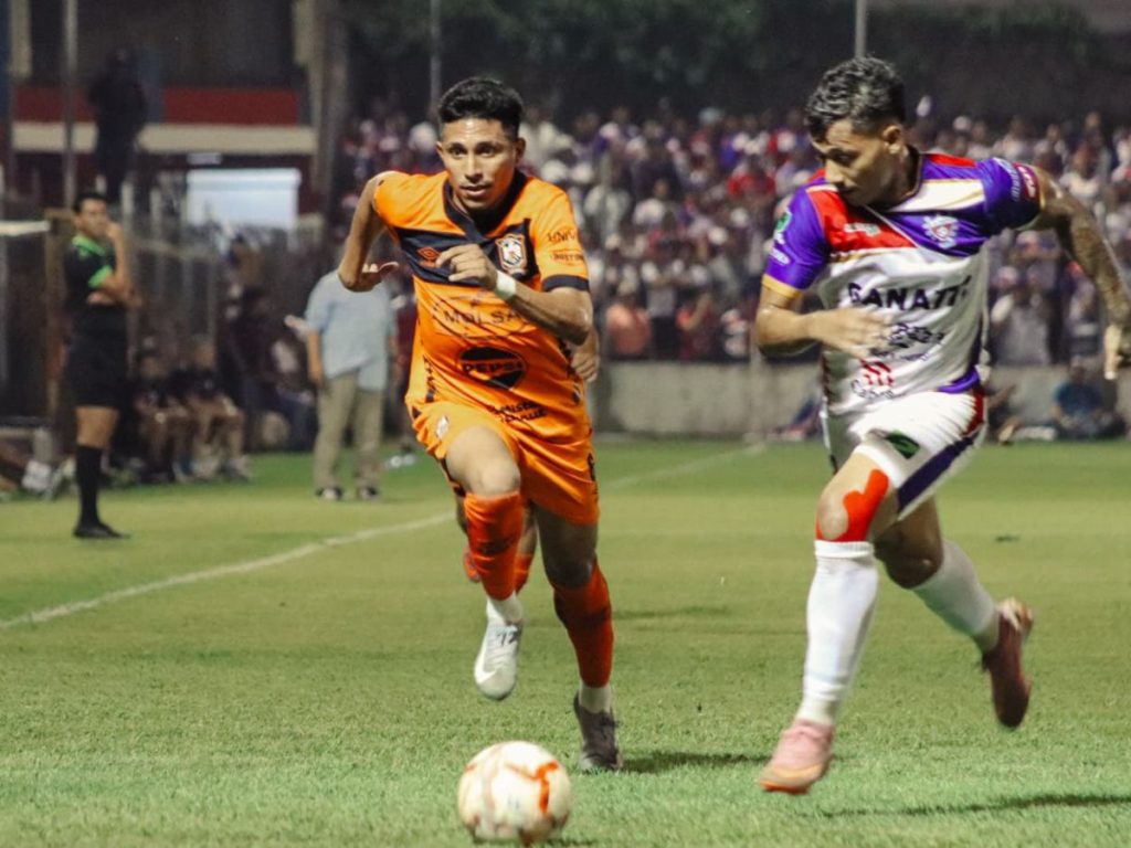 Águila elimina al Firpo. Foto X Águila
