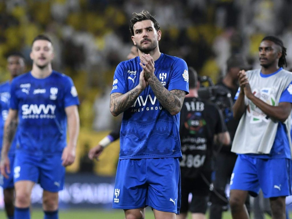 Theo Hernandez del Al Hilal celebra el empate de su equipo en el último minuto. Foto EFE