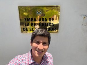 alcalde-hondureño-pide-paquetes-escolares