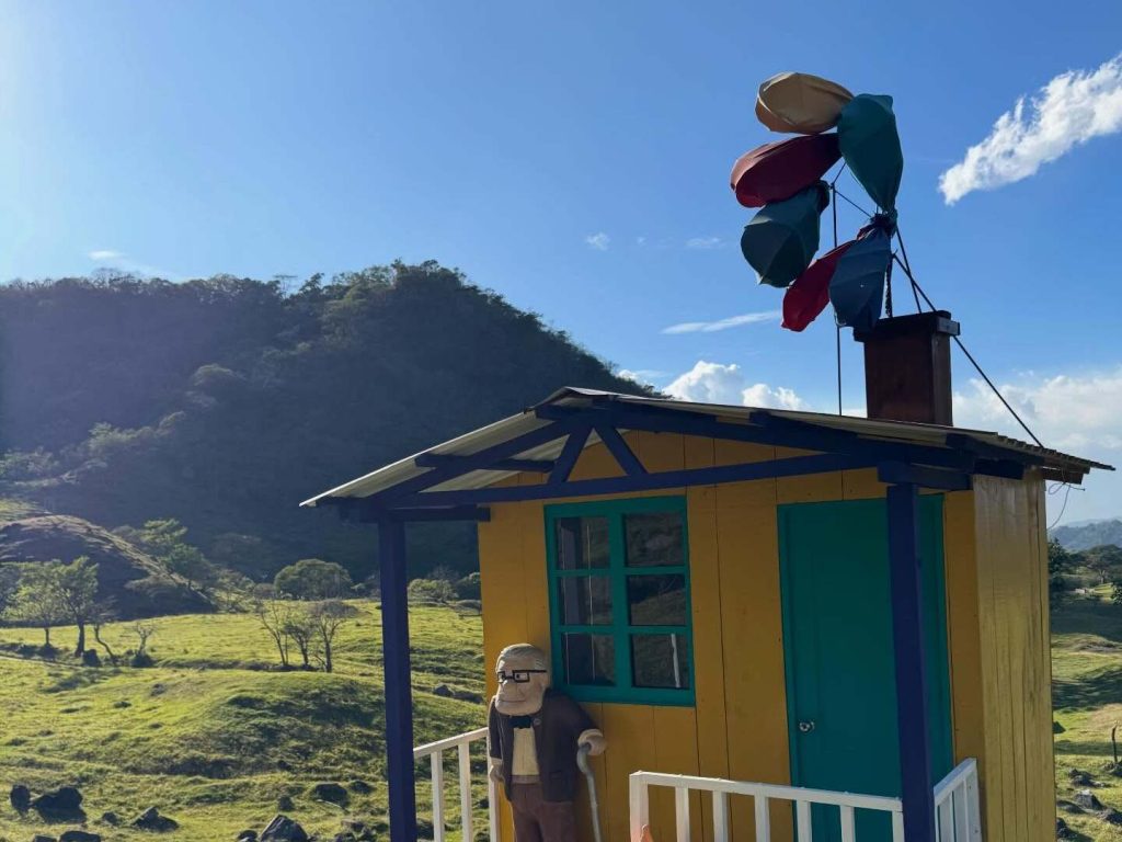 La nueva atracción temática de Up ofrece espacios ideales para fotografías y recorridos al aire libre cerca de Ciudad de Guatemala.