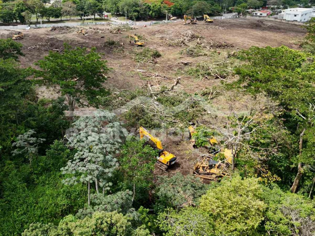 Vista desde drone capta la zona donde será construido el nuevo recinto ferial financiado con cooperación china. Fotografía/ Steven Anzora