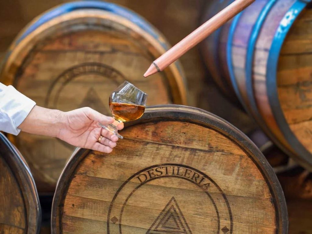 Destilería Ventura busca posicionar el whiskey salvadoreño dentro del competitivo mercado de Estados Unidos. Foto/ Cortesía
