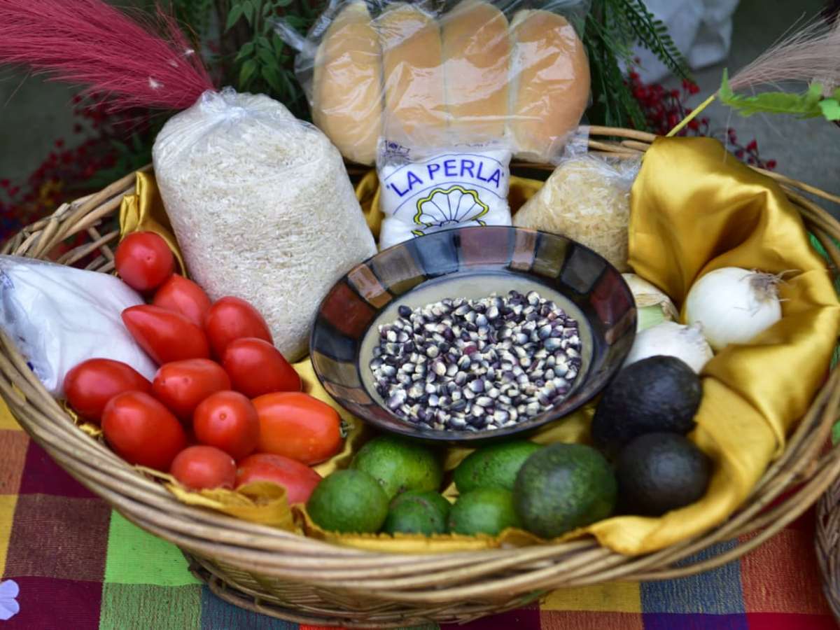 dia-cruz-suchitoto-frutas10