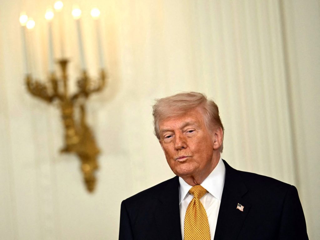 Donald Trump participa en un evento en la Casa Blanca, días antes de insistir en limitar la ciudadanía por nacimiento en EE. UU.
