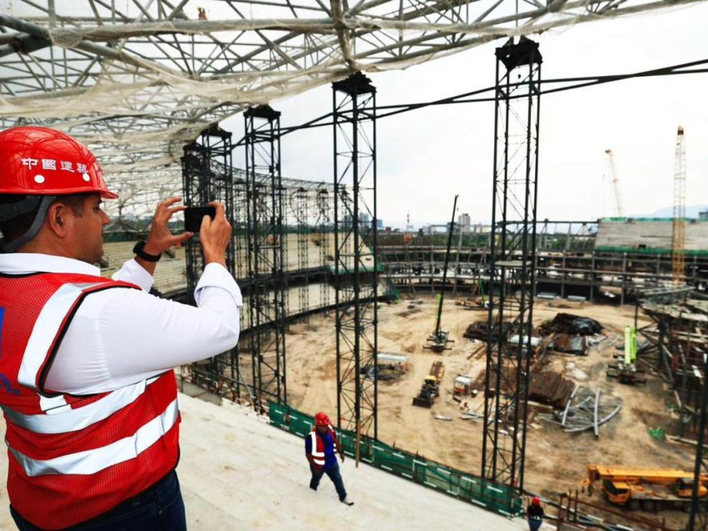 Estadio Nuevo de El Salvador presenta 50% de avance. Foto INDES