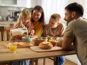 Cómo hablar de obesidad infantil en casa sin estigmatizar