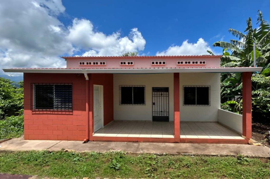 Hábitat para la Humanidad El Salvador ofrece modelos de vivienda desde $9,500 para familias que ya cuentan con terreno propio. Foto / Cortesía.