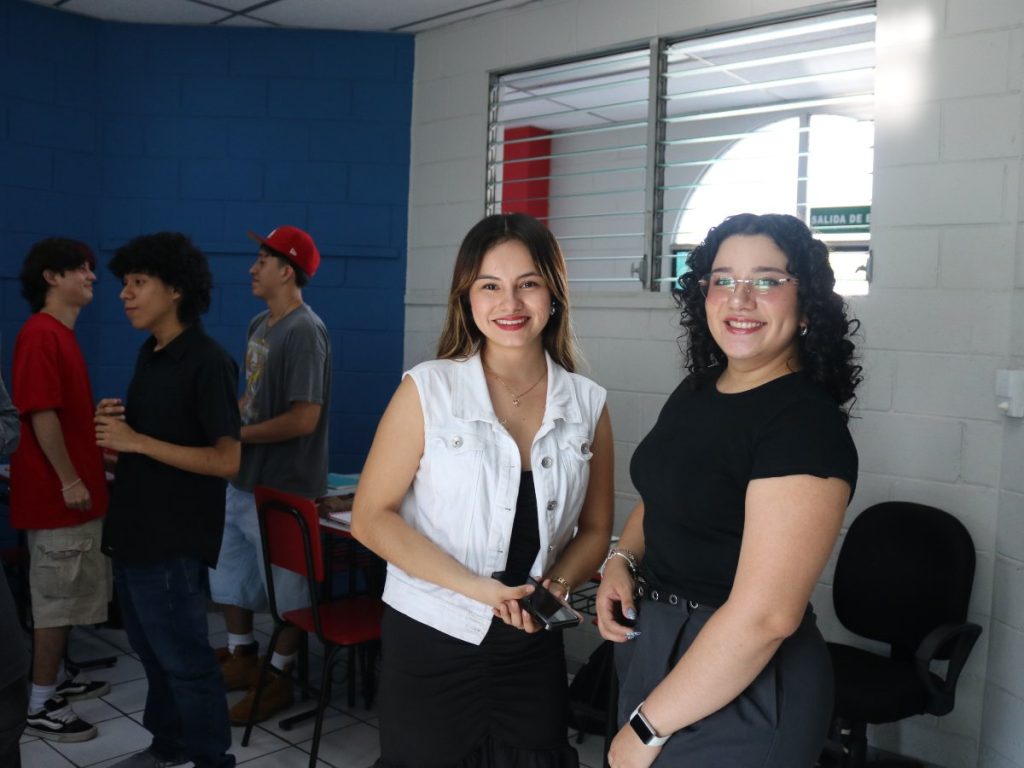 El Instituto Centro Cultural apuesta por carreras innovadoras enfocadas en las necesidades actuales del mercado laboral salvadoreño.