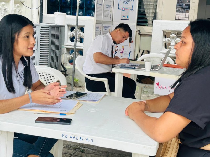 Las oportunidades laborales incluyen puestos operativos, administrativos y técnicos en varias zonas de El Salvador.