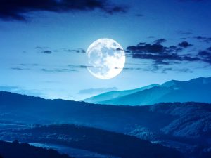 luna-azul-llena-el-salvador