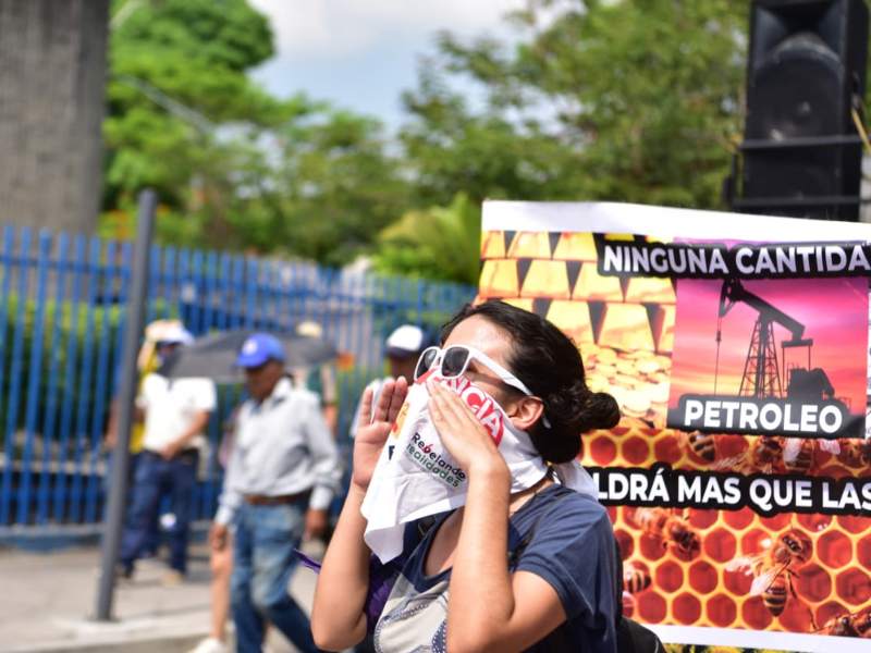 Sindicatos y organizaciones sociales mantuvieron sus consignas durante varias horas en el Centro de San Salvador.