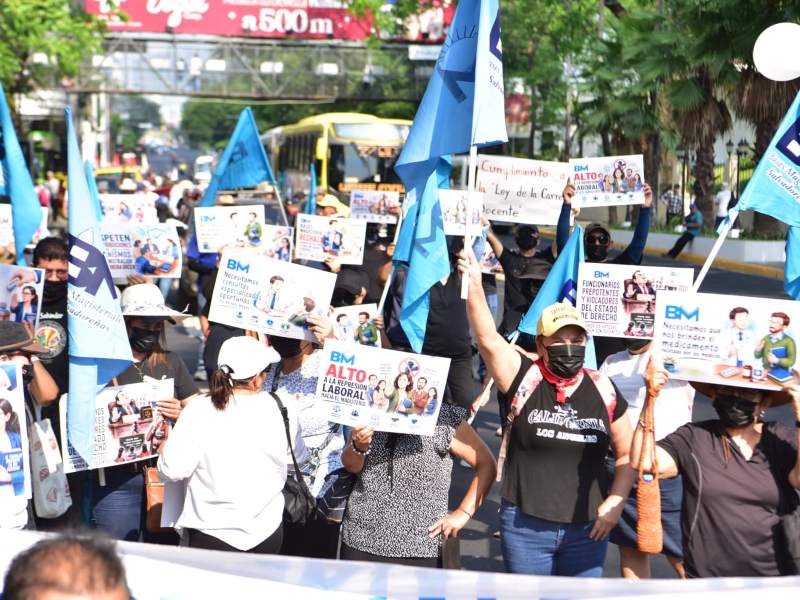 La jornada del 1 de mayo reunió a distintos sectores en el Centro Histórico de San Salvador, donde finalizaron las movilizaciones.