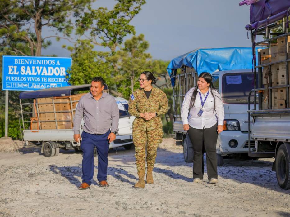 La ministra Karla Trigueros encabezó la misión educativa salvadoreña. Foto cortesía