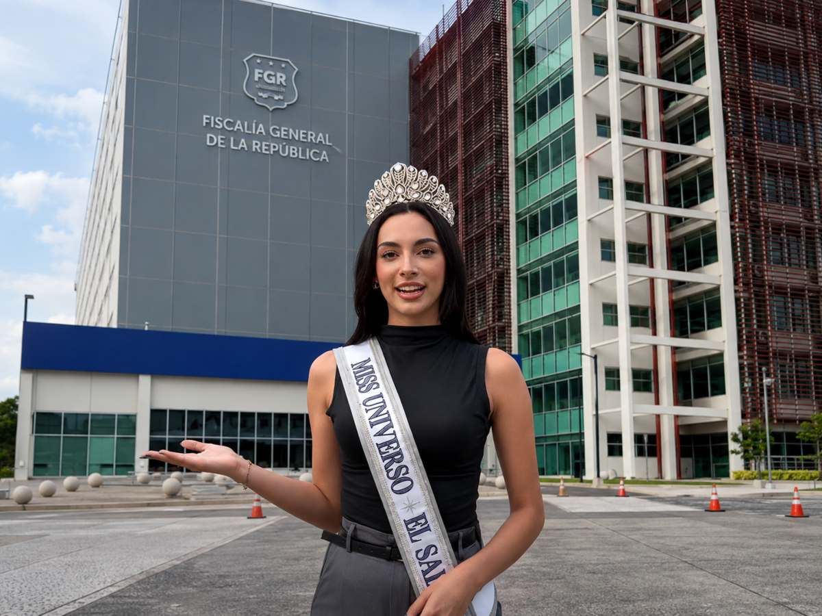 miss universo 2025- Giulia Zanoni acude a la Fiscalía