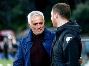 Mourinho confirma pláticas con el Real Madrid sobre su posible regreso. Foto AFP