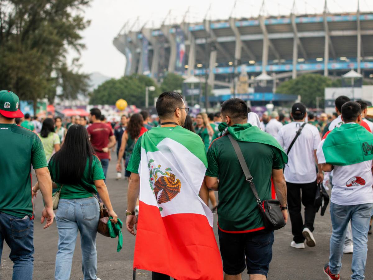 Aficionados latinoamericanos convierten los torneos de fútbol en experiencias turísticas multidestino rumbo al Mundial 2026.