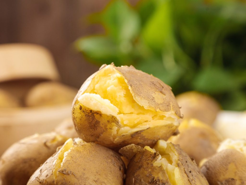 Cocinar la papa desde el punto justo ayuda a conservar su textura y convertir un ingrediente simple en una receta más especial.
