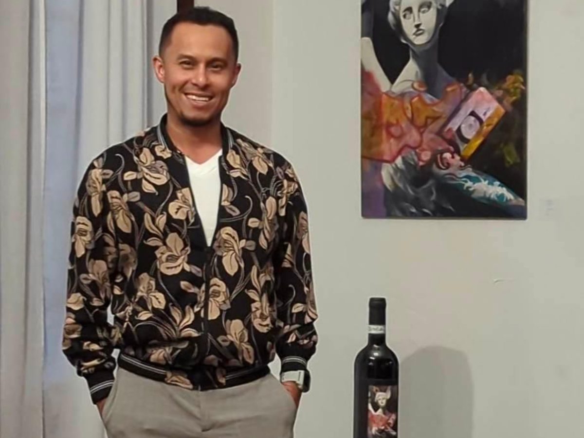 Peter Ipiña, artista salvadoreño radicado en Miami, avanzó entre los primeros 10 de The People’s Artist.