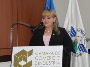 La presidenta de Camarasal durante su participación en un encuentro internacional.