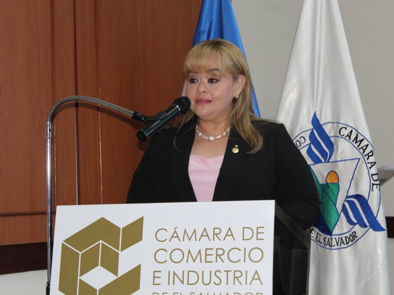 La presidenta de Camarasal durante su participación en un encuentro internacional.