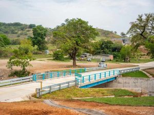 El nuevo puente sobre el río San José mejora la conectividad entre Santa Fe y El Progreso, en Metapán