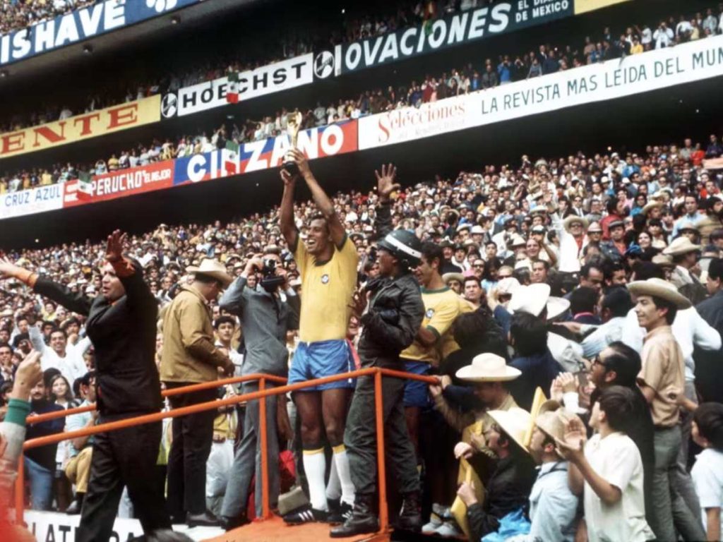 trofeo-Jules-Rimet-tercer-título-mundial-1970