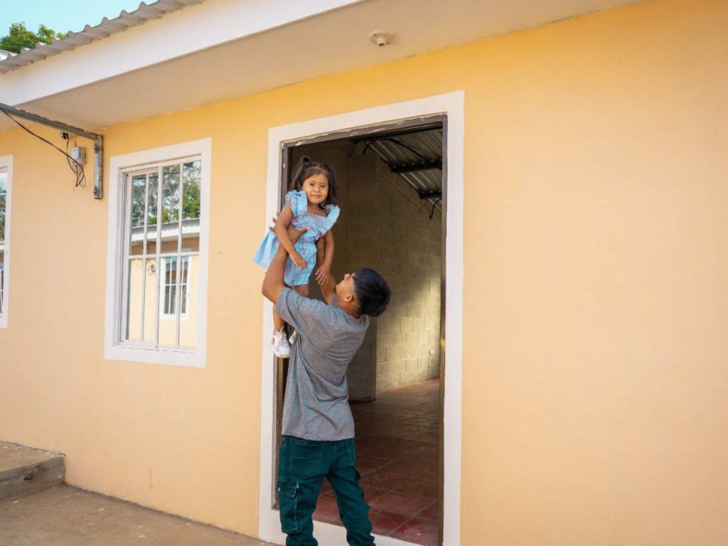 Las casas forman parte del Proyecto Habitacional 10 de Mayo.
