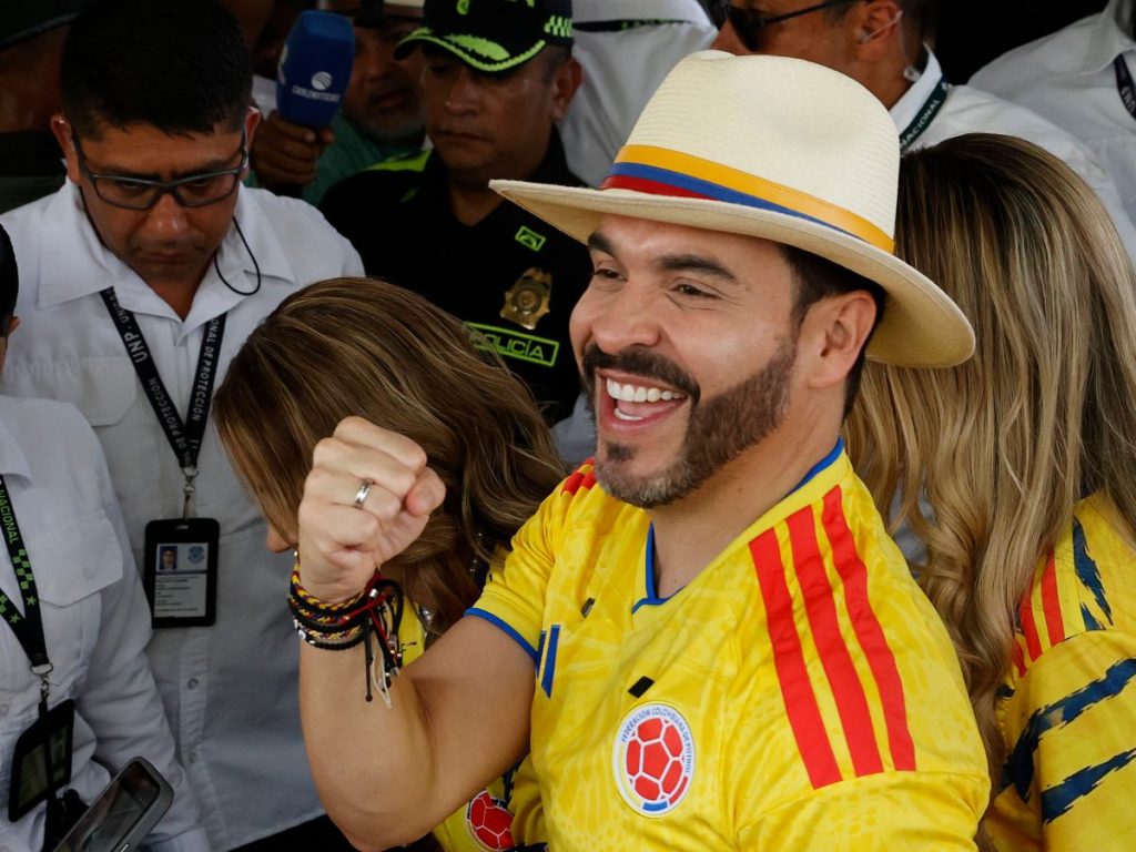 El ultraderechista Abelardo de la Espriella se presentó como presidente electo de Colombia en su cuenta de X, luego de que el conteo preliminar de la Registraduría Nacional