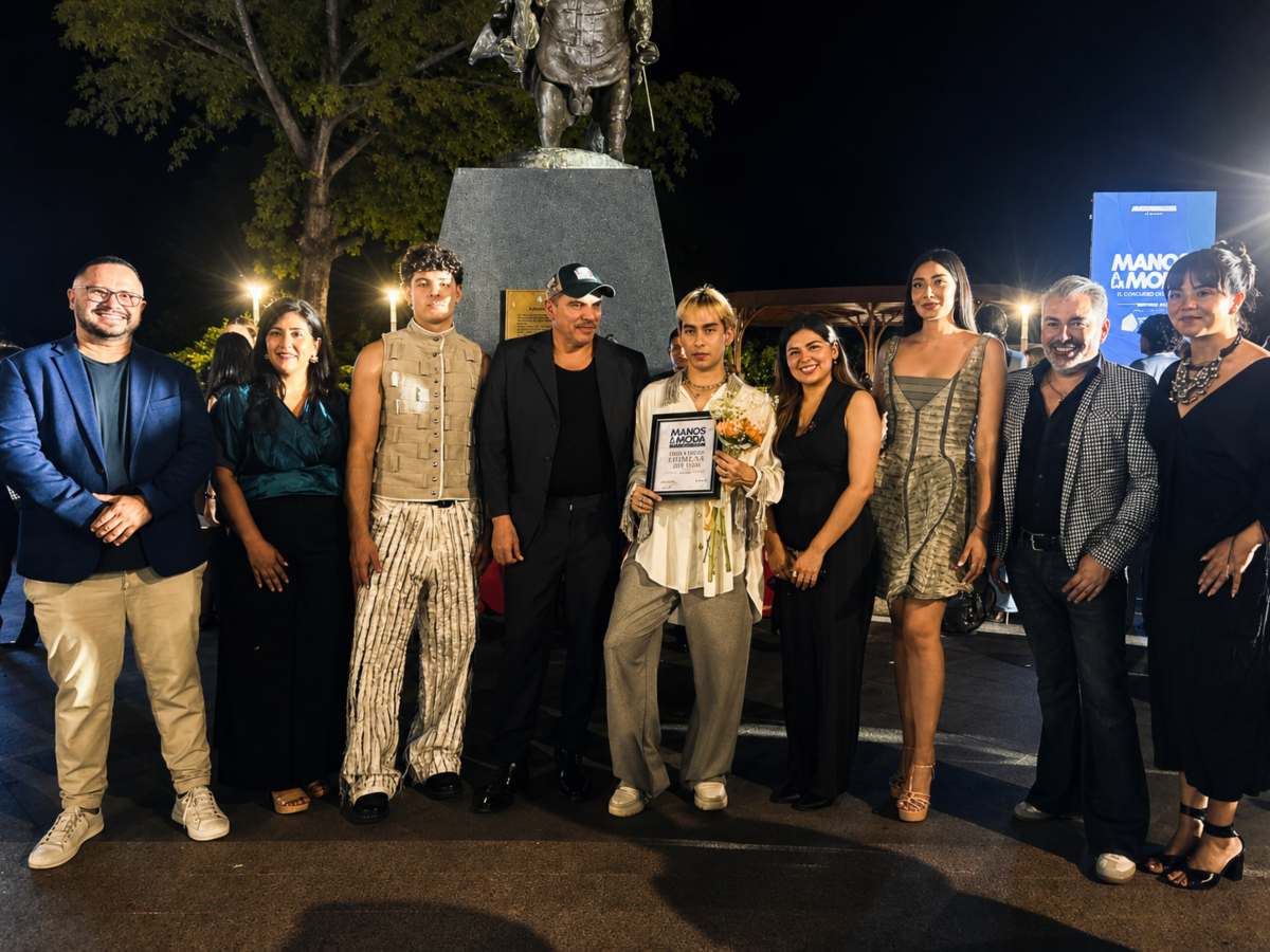 Charlie Mendoza ganó la tercera edición de Manos a la Moda, certamen de diseño impulsado por Moda por una Causa.