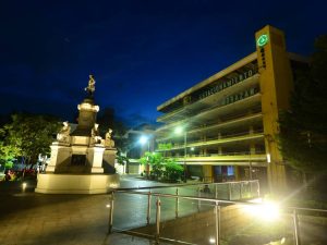 LM-Amanecer- Centro Histórico- Monumentos- Catedral- Plaza- Calles- Biblioteca